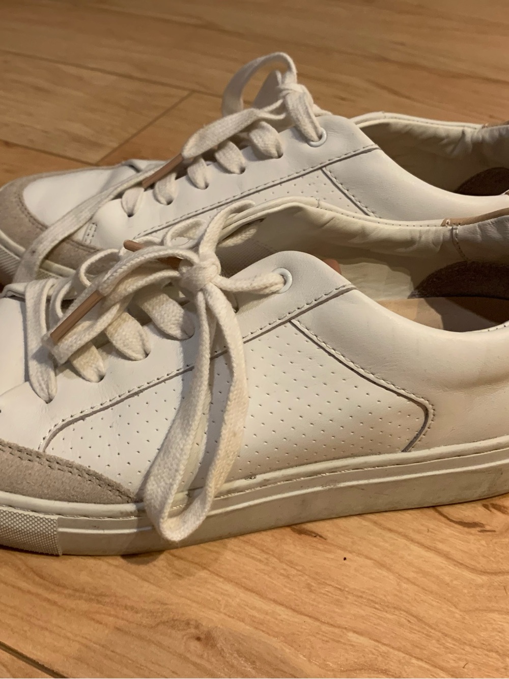 Reiss White Sneakers with Beige Suede Toe